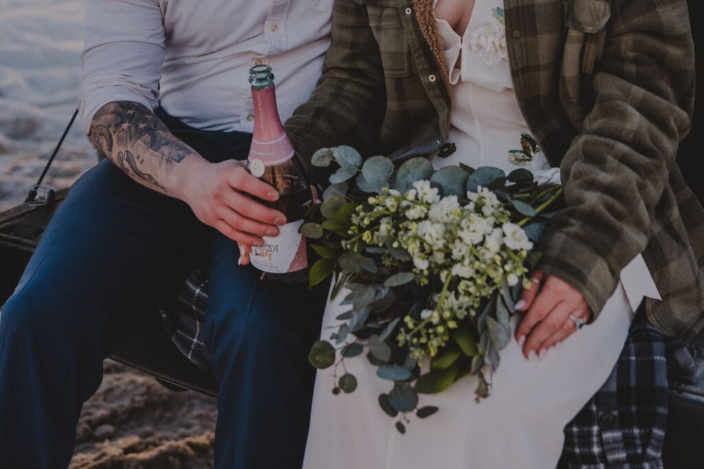 A close up image of bubbly and bouquet.